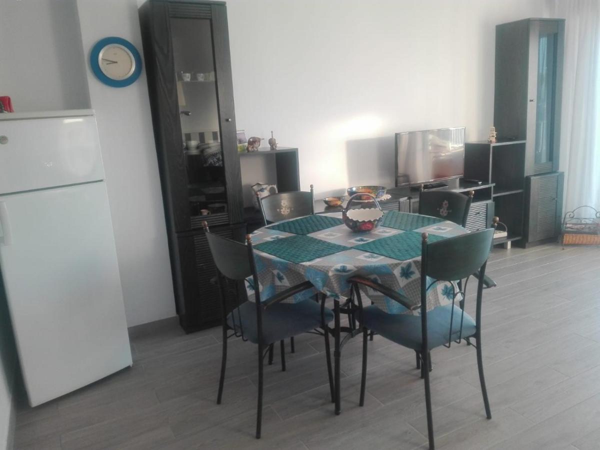 Precioso Apartamento En Альмуньекар Экстерьер фото